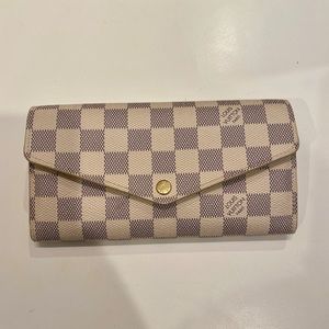 Louis Vuitton Sarah Wallet